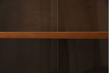ヴィンテージ家具　イギリス　HERBERT E. GIBBS(ハーバート・E・ギブス)　チーク材　洗練された佇まいが魅力的なキャビネット(本箱、ブックケース、収納棚、ビンテージ)(R-046753)