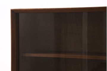 ヴィンテージ家具　イギリス　HERBERT E. GIBBS(ハーバート・E・ギブス)　チーク材　洗練された佇まいが魅力的なキャビネット(本箱、ブックケース、収納棚、ビンテージ)(R-046754)
