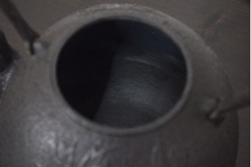 南部盛岡　利祥銘　鉄瓶(牡丹、草花文、茶道具)(R-046790)