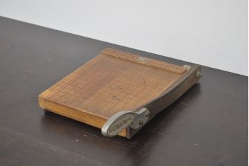 ROKUWA　古い　ペーパーカッター(裁断機、木製、マス目付、古道具)(R-046791)