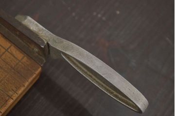 ROKUWA　古い　ペーパーカッター(裁断機、木製、マス目付、古道具)(R-046791)