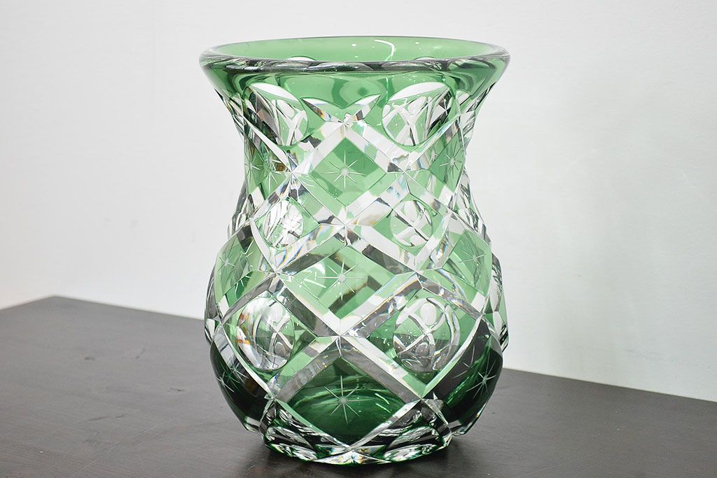 各務満　クリスタル　花瓶(緑切子、カガミクリスタル、花器、フラワーベース)(R-046797)