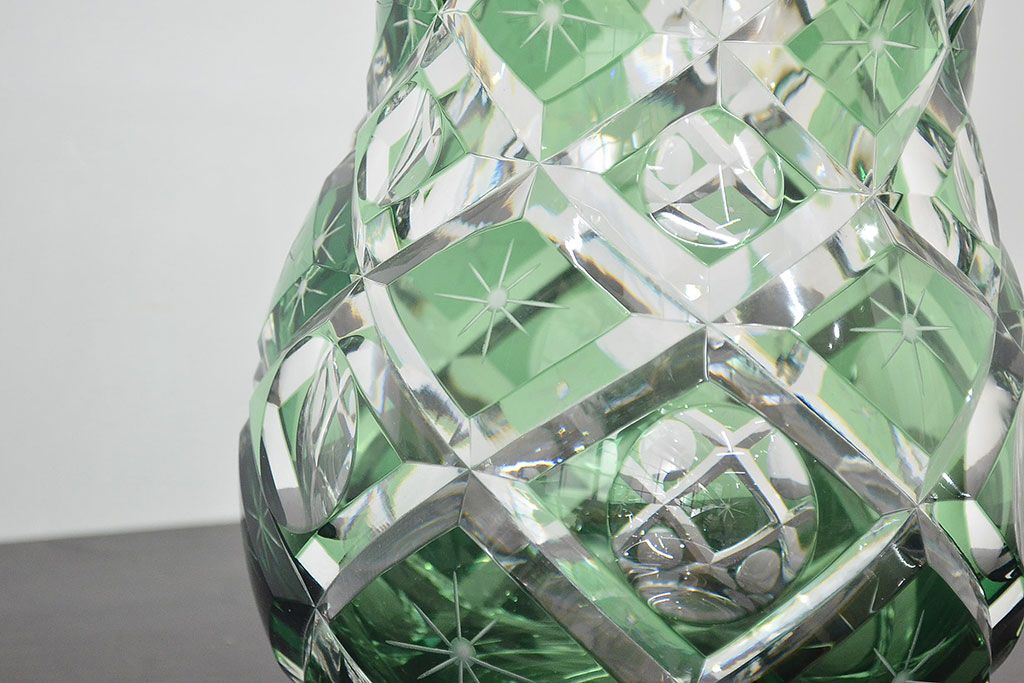 各務満　クリスタル　花瓶(緑切子、カガミクリスタル、花器、フラワーベース)(R-046797)