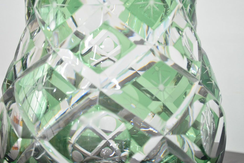 各務満　クリスタル　花瓶(緑切子、カガミクリスタル、花器、フラワーベース)(R-046797)