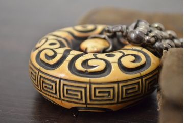 江戸〜明治　饅頭根付煙草入れ(彫刻、龍金具、彫金、提物)(R-046801)