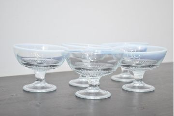 昭和レトロ　当時物　乳白暈し　氷コップ5個セット(プレスガラス)(R-046812)