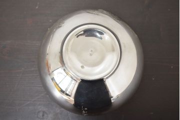 秀峰銘　彫金花瓶(銀製?、シルバー?)(R-046813)