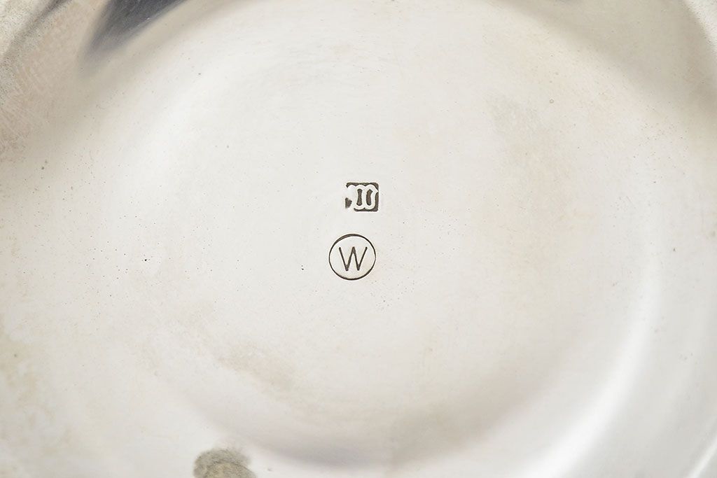 秀峰銘　彫金花瓶(銀製?、シルバー?)(R-046813)