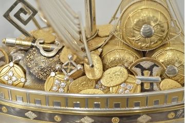 銀製　宝船　置物(彫金、シルバー、1765g)　クラウン70ミリ映写機完成記念(R-046814)