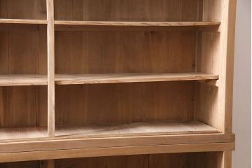 アンティーク家具　大正昭和初期　ストリップド(剥離)　ヒノキ材　素朴な味わいが魅力の重ねガラス戸棚(キャビネット、収納棚、食器棚)(R-046835)
