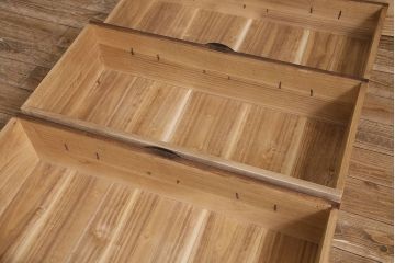 アンティーク家具　明治大正期　総桐材　立派な金具が目を引く味のある重ね箪笥(衣装箪笥、引き出し、チェスト)(R-046836)