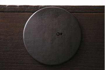 アンティーク家具　明治大正期　総桐材　立派な金具が目を引く味のある重ね箪笥(衣装箪笥、引き出し、チェスト)(R-046836)