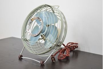 昭和レトロ　古い　ナショナル扇風機(National、3枚羽)(R-046841)