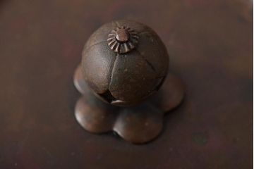 古い鉄瓶　銅蓋　銀象嵌取っ手　松と梅(茶道具)(R-046870)