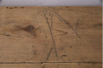 アンティーク家具　昭和初期　ストリップド(剥離)　ヒノキ材　パタパタ扉が使いやすい!レトロな下駄箱(収納棚、戸棚)(R-046885)