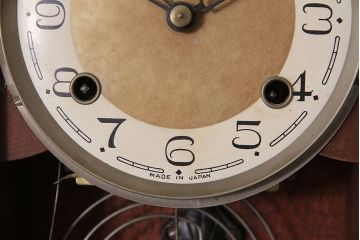アンティーク時計　昭和中期　RUBY CLOCK(ルビー印)　ゼンマイ式　マーブル模様が珍しい掛け時計(柱時計、古時計)(R-046887)