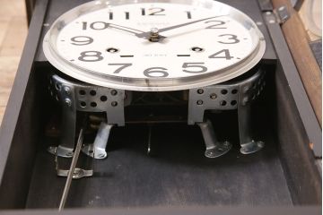 アンティーク時計　昭和中期　AIKOSHA(愛工舎)　ゼンマイ式　30DAY　シックな雰囲気が魅力の掛け時計(柱時計、振り子時計)(R-046889)