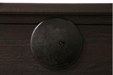 アンティーク家具　明治大正期　リメイク　前面桐材　鉄脚付き　渋い風合いが魅力の時代箪笥ローボード(引き出し、チェスト、テレビ台)(R-046890)