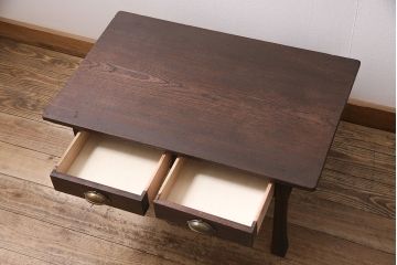 アンティーク家具　昭和予期　栓材　天板一枚板　脚のつくりがおしゃれな文机(センターテーブル、ローテーブル)(R-046894)