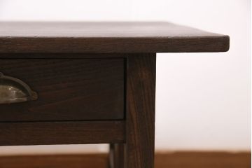 アンティーク家具　昭和予期　栓材　天板一枚板　脚のつくりがおしゃれな文机(センターテーブル、ローテーブル)(R-046894)