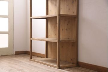 アンティーク家具　明治大正期　ストリップド(剥離)　スギ材　木の風合いが楽しめるシンプルなオープンラック(収納棚、棚)(R-046895)
