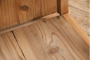 アンティーク家具　明治大正期　ストリップド(剥離)　スギ材　木の風合いが楽しめるシンプルなオープンラック(収納棚、棚)(R-046895)