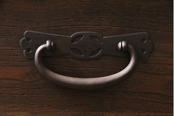 アンティーク家具　大正期　天板リメイク　前面桐材　シンプルで味のある時代箪笥ローボード(チェスト、引き出し、テレビ台)(R-046899)