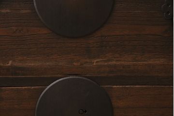 アンティーク家具　大正期　天板リメイク　前面桐材　シンプルで味のある時代箪笥ローボード(チェスト、引き出し、テレビ台)(R-046899)