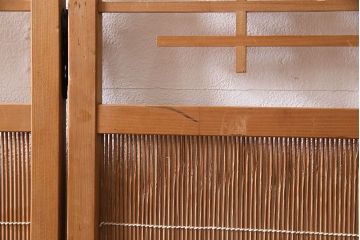 ヴィンテージ家具　昭和中期　民芸家具　和の風情を演出する四連折り畳み式パーテーション(衝立、仕切り、ビンテージ)(R-046903)