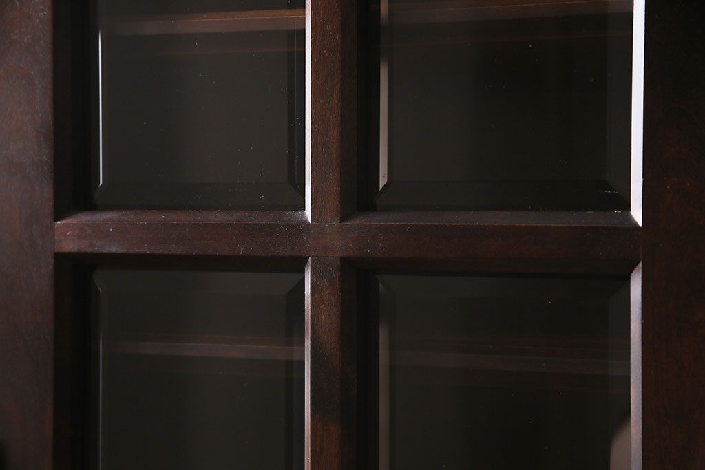 中古　北海道民芸家具　HM165K　高級感漂う上品な佇まいの食器棚(カップボード、キャビネット)(定価約43万円)(R-046905)