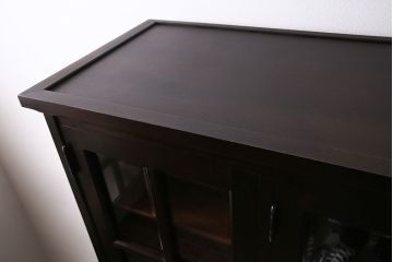 中古　北海道民芸家具　HM165K　高級感漂う上品な佇まいの食器棚(カップボード、キャビネット)(定価約43万円)(R-046905)