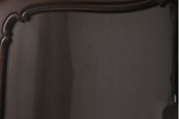 アンティーク家具　イギリスアンティーク　マホガニー材　優美なフォルムと彫刻が目を引くサイドボード(収納棚、飾り棚、キャビネット)(R-046906)