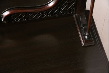 フランスアンティーク　マホガニー材　ミラー付き　上手物!凝った彫刻が魅力のパーラーキャビネット(ミラーバックサイドボード、サイドキャビネット、収納棚)(R-046908)