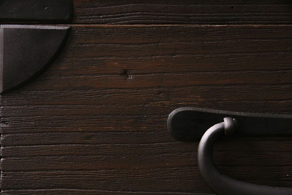 アンティーク家具　明治大正期　総桐材　五丁引き　丸金具がアクセントの上手物の重ね箪笥(衣装箪笥、引き出し)(R-046909)