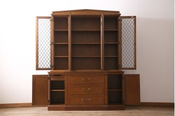 中古　DREXEL HERITAGE(ドレクセルヘリテイジ)　Triune(トライユン)　凛とした佇まいの食器棚(定価約90万円)(カップボード、キャビネット)(R-046911)