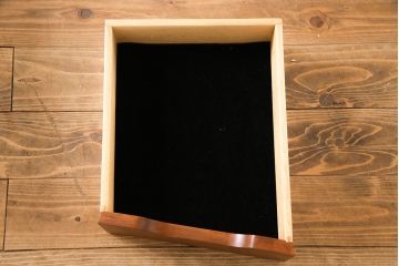 中古　DREXEL HERITAGE(ドレクセルヘリテイジ)　Triune(トライユン)　凛とした佇まいの食器棚(定価約90万円)(カップボード、キャビネット)(R-046911)