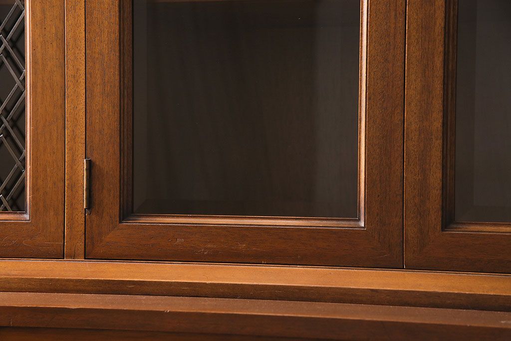 中古　DREXEL HERITAGE(ドレクセルヘリテイジ)　Triune(トライユン)　凛とした佇まいの食器棚(定価約90万円)(カップボード、キャビネット)(R-046911)