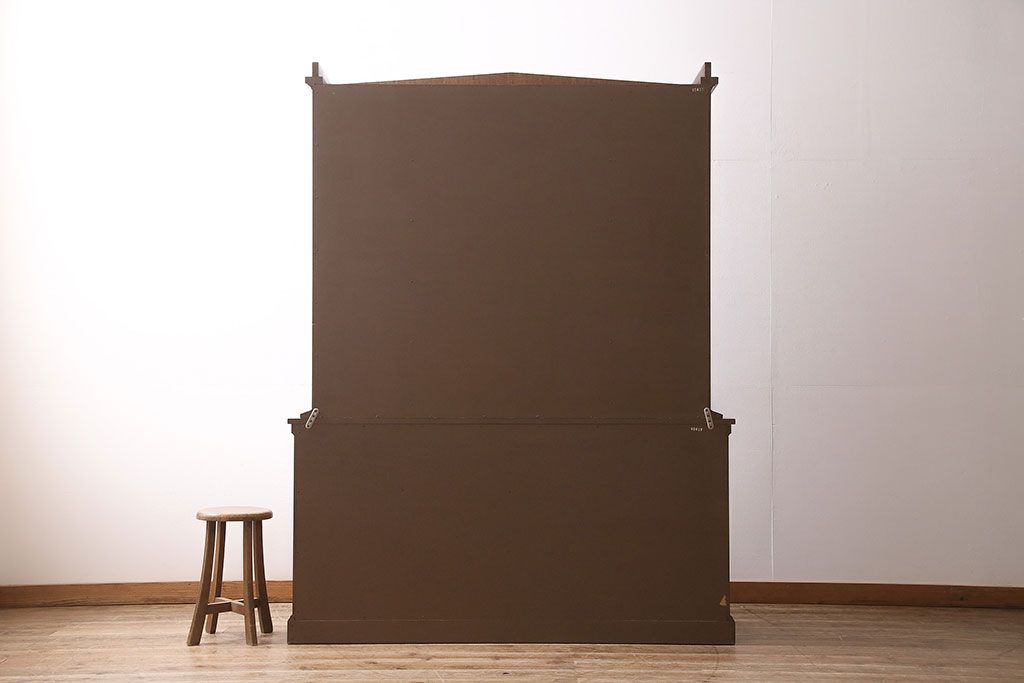 中古　DREXEL HERITAGE(ドレクセルヘリテイジ)　Triune(トライユン)　凛とした佇まいの食器棚(定価約90万円)(カップボード、キャビネット)(R-046911)