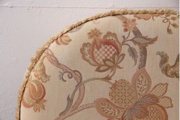 中古美品　ERCOL(アーコール)　淡い花柄のファブリックがお洒落な1人掛けソファ(ラウンジチェア、アームチェア、椅子、1シーターソファ)(R-046913)