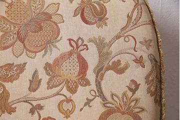 中古美品　ERCOL(アーコール)　淡い花柄のファブリックがお洒落な1人掛けソファ(ラウンジチェア、アームチェア、椅子、1シーターソファ)(R-046913)