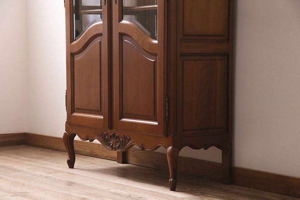 中古　フランス　輸入家具　優美な佇まいが素敵なキャビネット(定価約38万円)(収納棚、本箱、ブックケース)(R-046920)