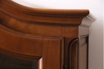 中古　フランス　輸入家具　優美な佇まいが素敵なキャビネット(定価約38万円)(収納棚、本箱、ブックケース)(R-046920)