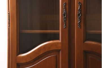 中古　フランス　輸入家具　優美な佇まいが素敵なキャビネット(定価約38万円)(収納棚、本箱、ブックケース)(R-046920)