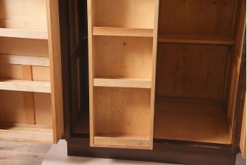 中古　松本民芸家具　食品収納庫I型　可動式の棚が珍しい!パントリーのように使える収納力抜群なキャビネット(食器棚、収納棚)(定価約110万円)(R-046934)