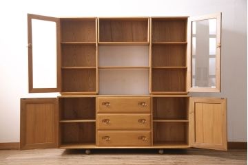中古　美品　ERCOL(アーコール)　ウィンザーシリーズ　激レア!キャスター付きのウォールキャビネット(収納棚、カップボード)(R-046935)