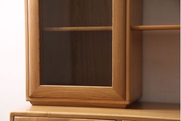 中古　美品　ERCOL(アーコール)　ウィンザーシリーズ　激レア!キャスター付きのウォールキャビネット(収納棚、カップボード)(R-046935)