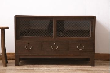 アンティーク家具　昭和中期　桐材　リメイク　脚付き　和の趣を演出する組子入りの箪笥ローボード(収納棚、テレビ台、テレビボード)(R-046940)