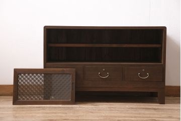 アンティーク家具　昭和中期　桐材　リメイク　脚付き　和の趣を演出する組子入りの箪笥ローボード(収納棚、テレビ台、テレビボード)(R-046940)