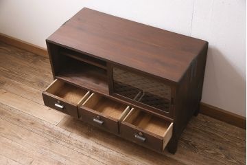 アンティーク家具　昭和中期　桐材　リメイク　脚付き　和の趣を演出する組子入りの箪笥ローボード(収納棚、テレビ台、テレビボード)(R-046941)