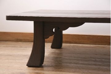 ヴィンテージ家具　昭和後期　民芸家具　高級杉材　木の風合いが楽しめる浮造り仕上げの座卓(ローテーブル、センターテーブル、ビンテージ)(R-046943)